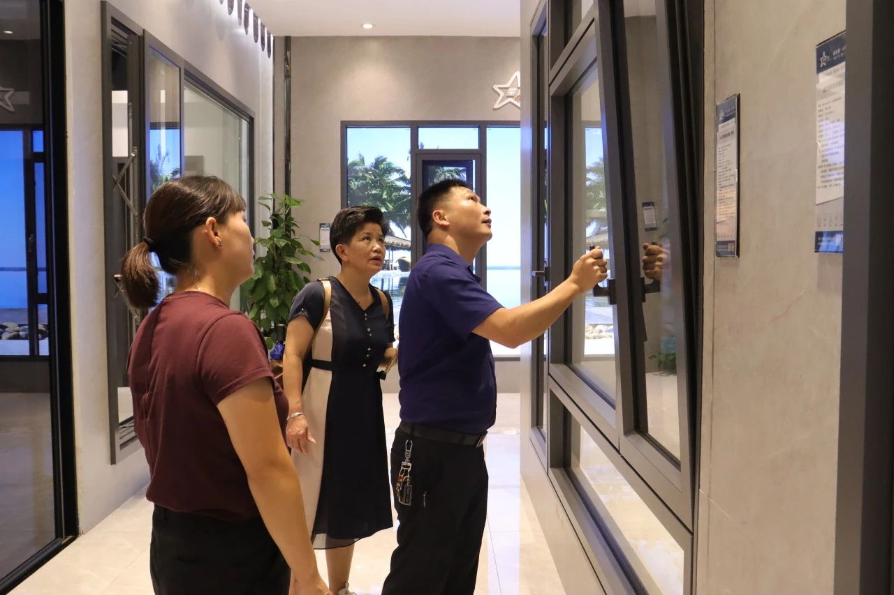 01abc55a30c84d3a0cd186fe162fea71.jpg 01abc55a30c84d3a0cd186fe162fea71.jpg