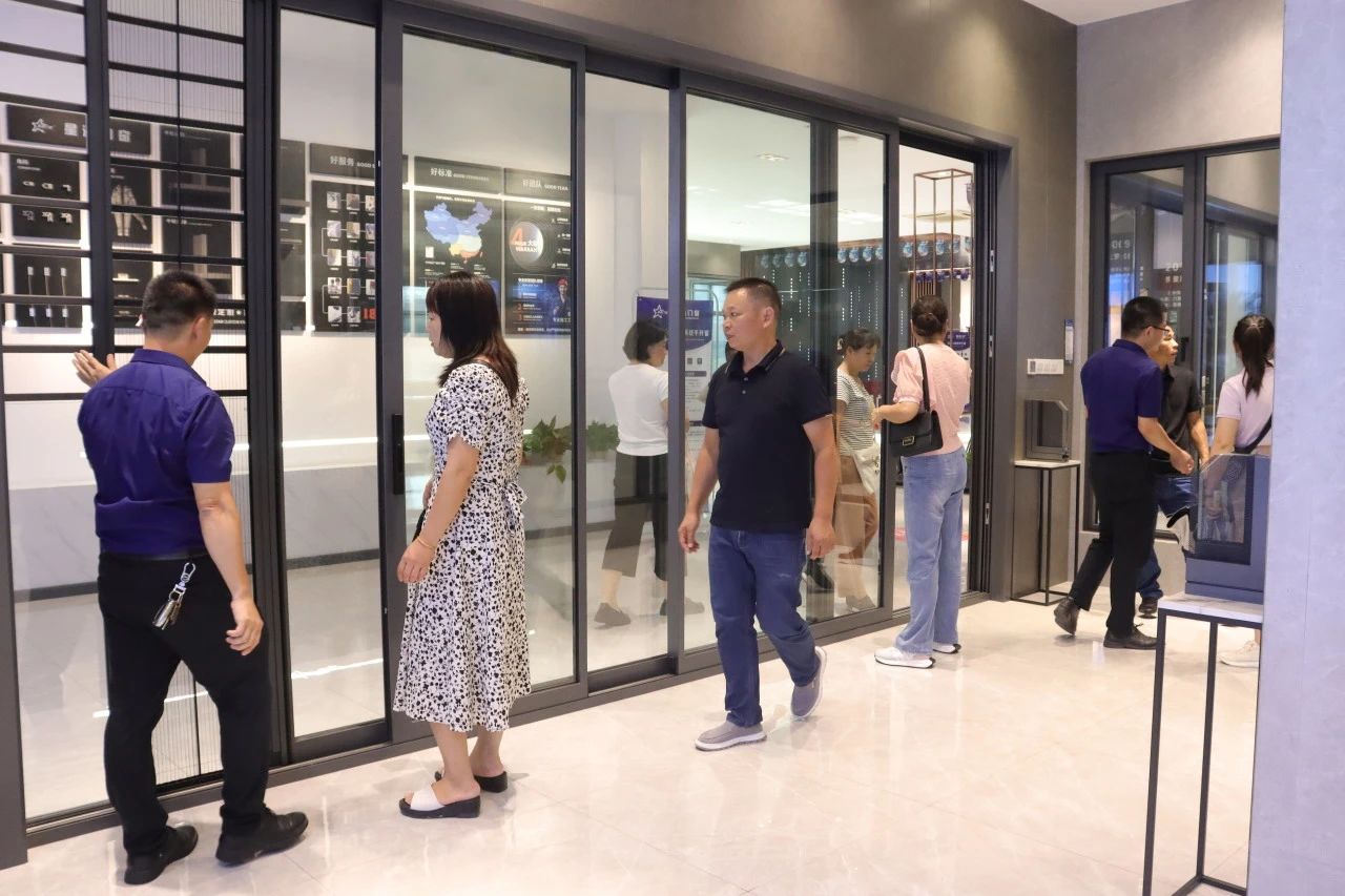 08eeee83053a4519614c319429df12ec.jpg 08eeee83053a4519614c319429df12ec.jpg